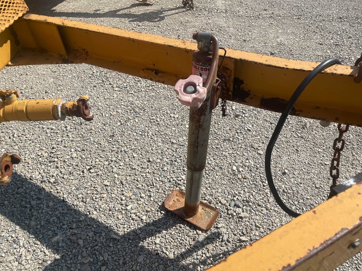 #13348-•-1992-atlas-corporation-tow-behind-compressor-image-11
