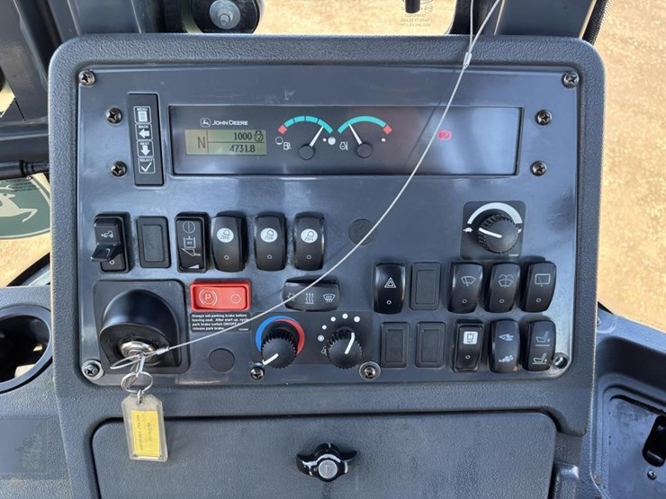 2019-deere-310l-ep-image-39