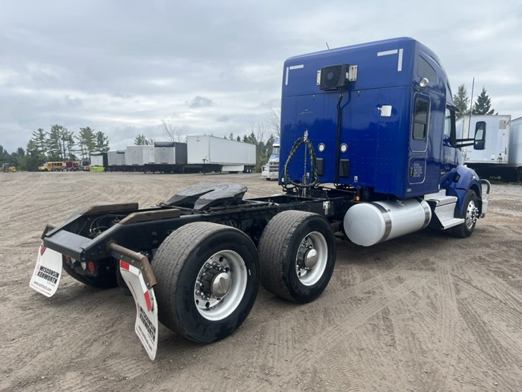 2020-kenworth-t680-image-5