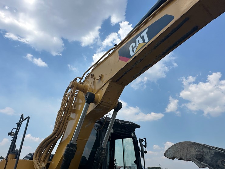 caterpillar-311fl-image-39