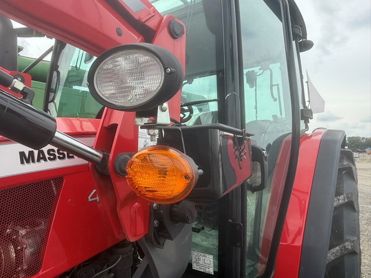 2022-massey-ferguson-4710-image-27