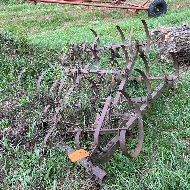#7135 • Metal Cultivator Pieces