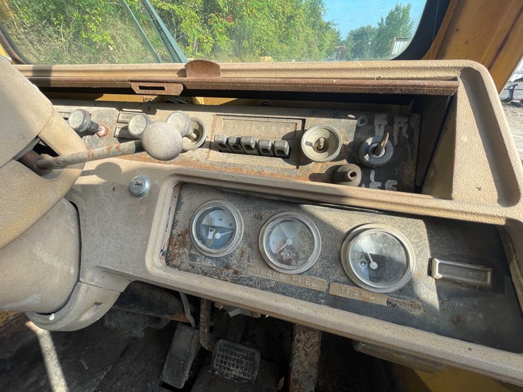 1981-ford-a66-image-21