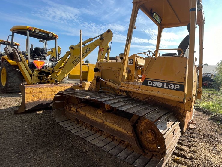 1987-caterpillar-d3-image-3