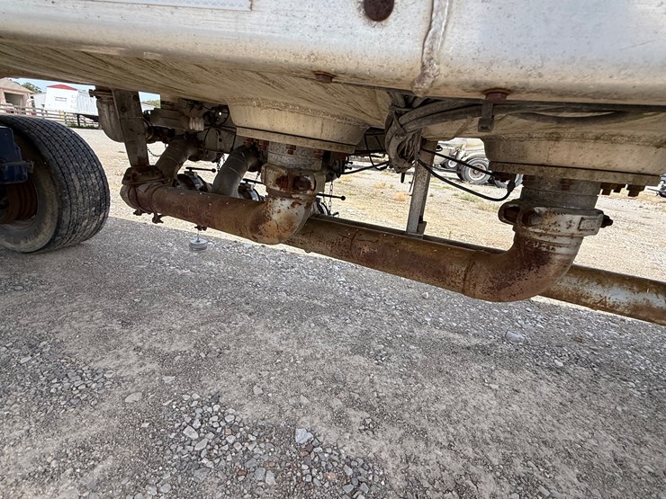 #9657-•-1996-weld-it-s/a-5400gal-fuel-trailer-1w9t23269tl010011-inv#:-9657-image-19