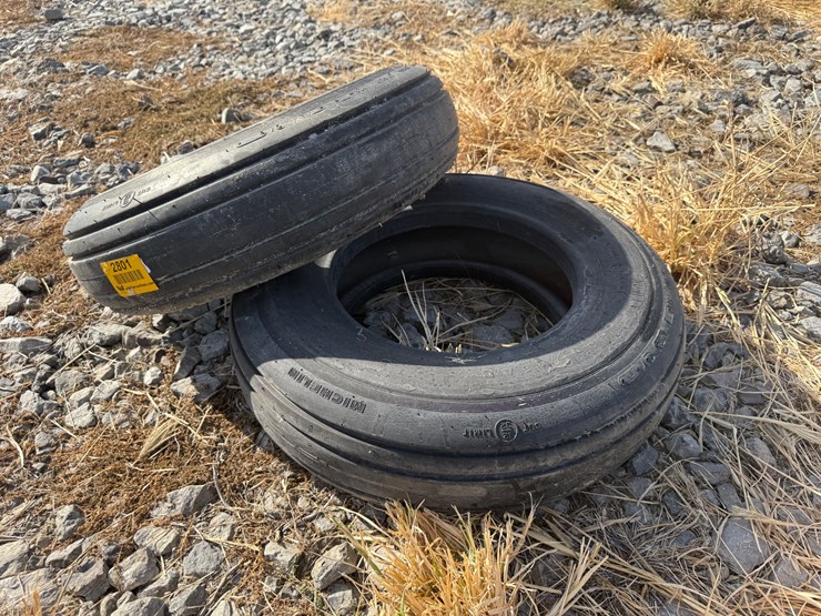 #2801-•-lot-of-(2)-28x7.7-tires--inv#2801-inv#-2801-image-9