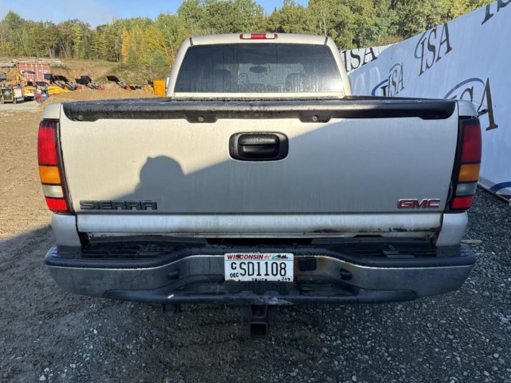 2005-gmc-2500-image-4
