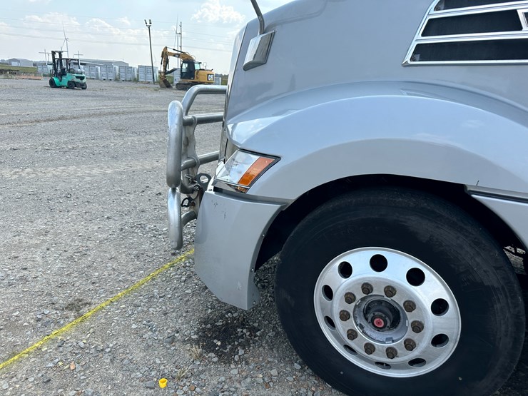 2018-western-star-5700-image-33