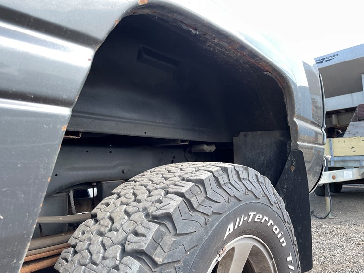 2002-dodge-ram-2500-image-13