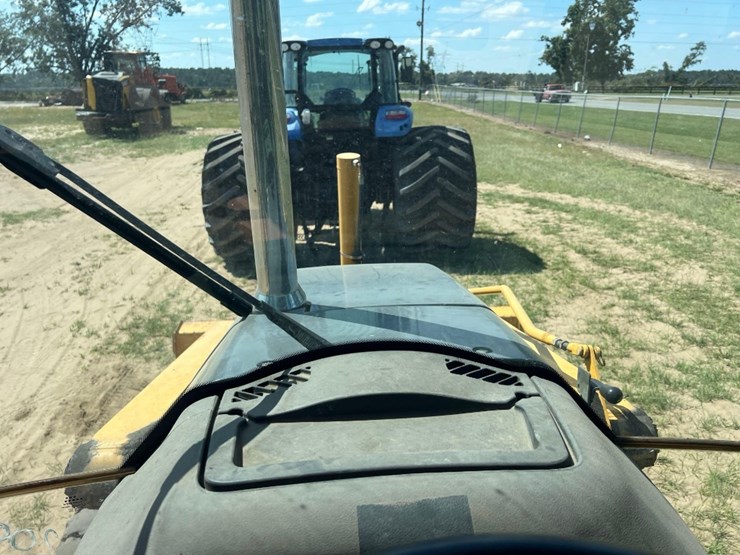 2001-deere-310g-image-46
