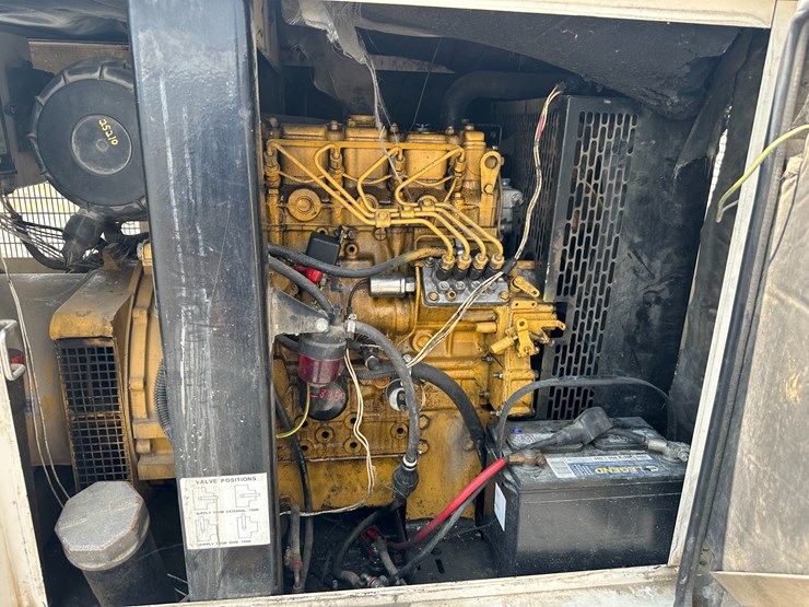 2007-caterpillar-xq20-image-20