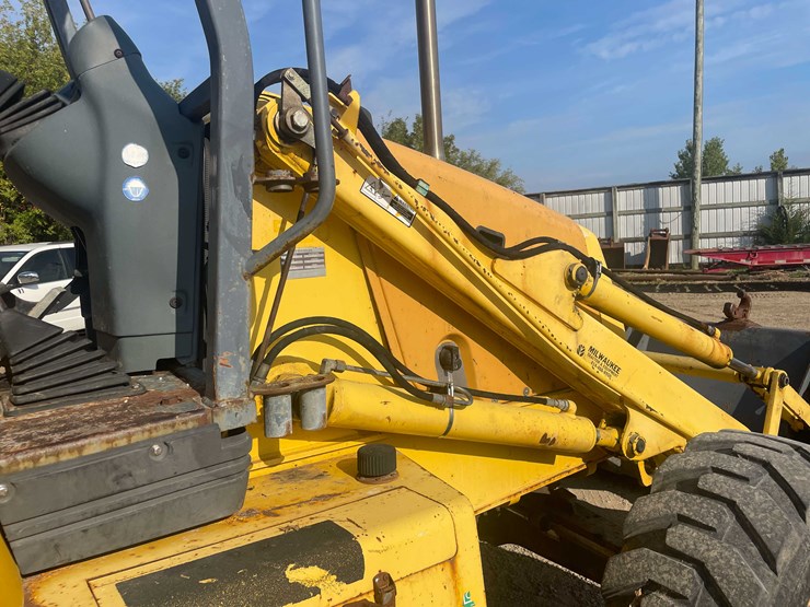#13315-•-2003-lb110-backhoe-loader-image-27