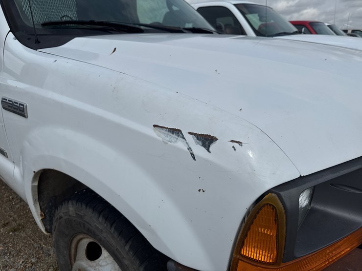 2005-ford-f350-image-45