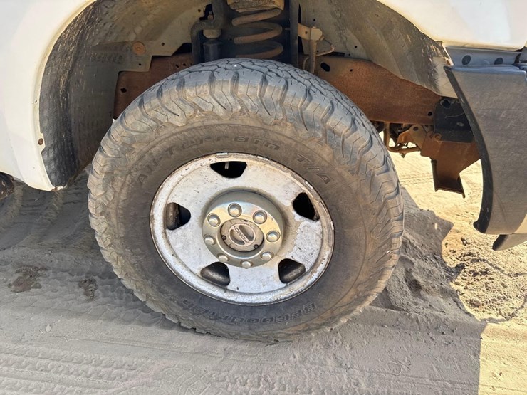 ford-f250-xl-image-11