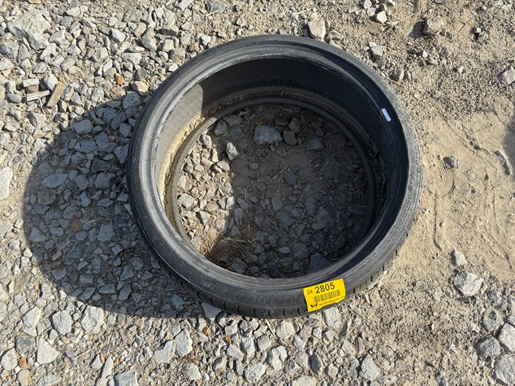 #2805-•-nexen-225/35r20-tire--inv#2805-inv#-2805-inv#:-2805-image-1