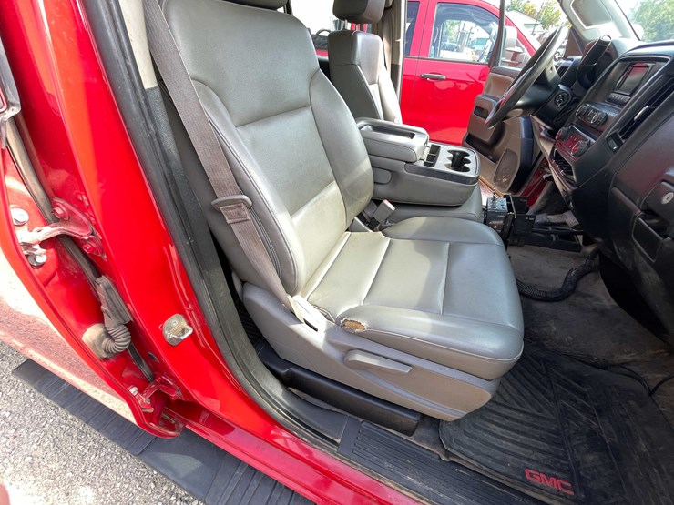2015-gmc-sierra-2500hd-image-68