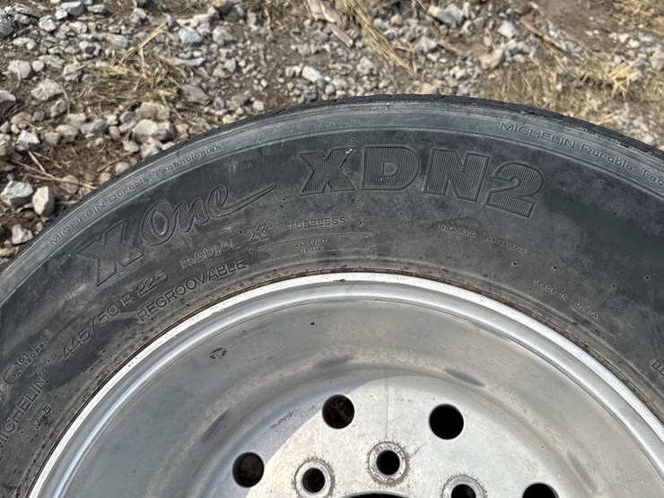 #5272-•-lot-of-(2)-445/50r22.5-tires-w/-rims-image-10