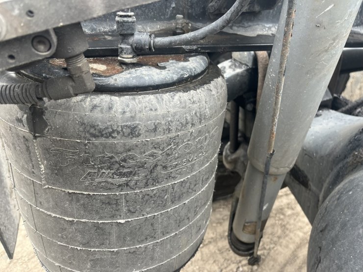 2020-kenworth-t680-image-90