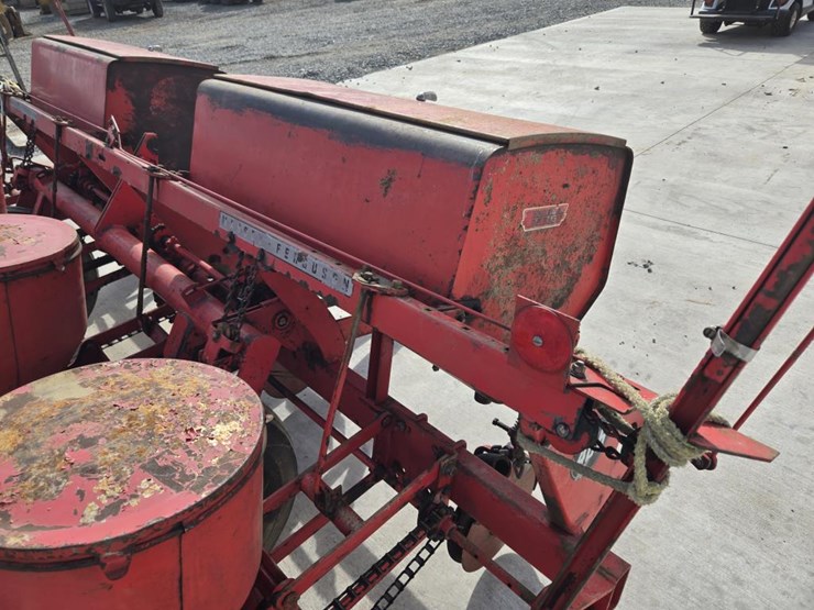 massey-ferguson-468-image-14