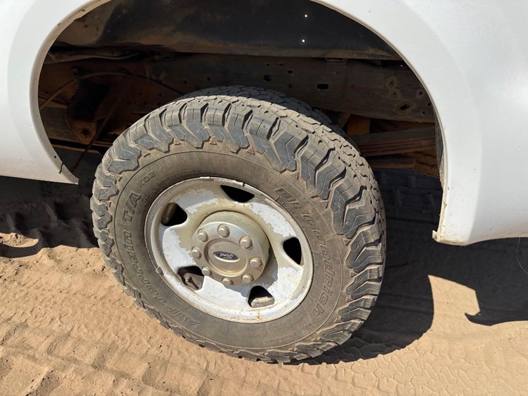 ford-f250-xl-image-9