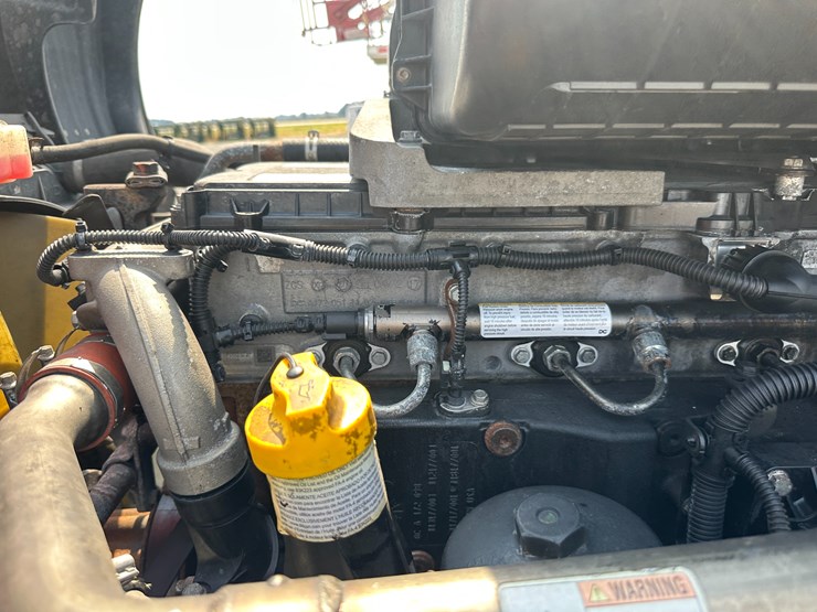 2018-western-star-5700-image-52