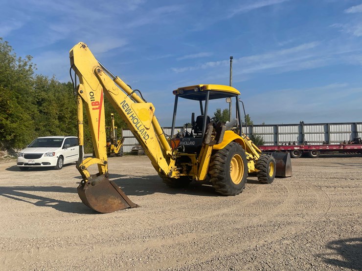 #13315-•-2003-lb110-backhoe-loader-image-5