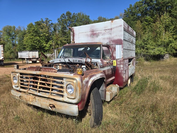 ford-f600-image-1