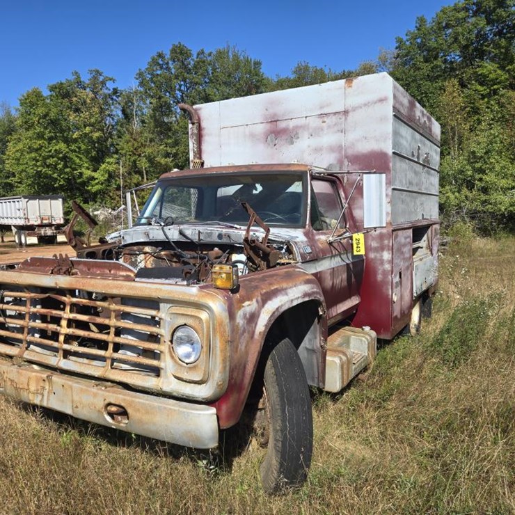FORD F600