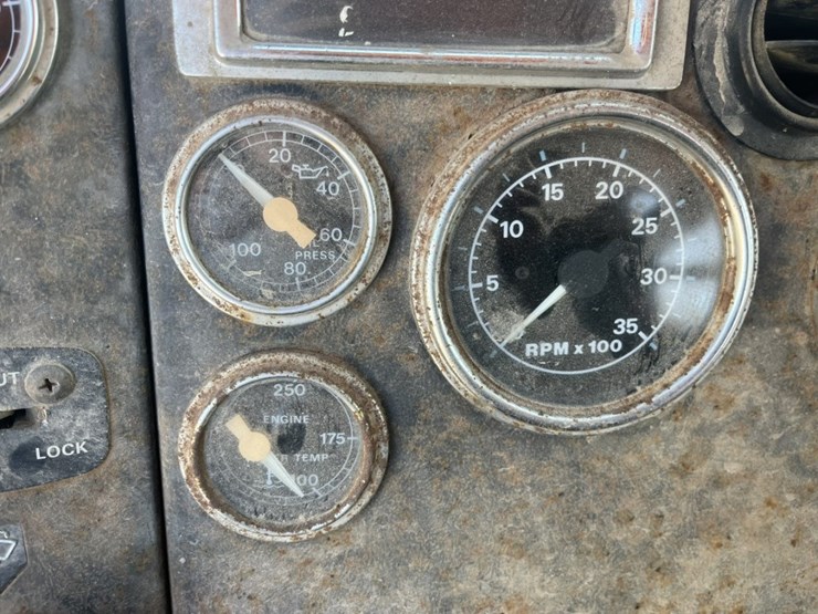 1994-ford-lts9000-image-30