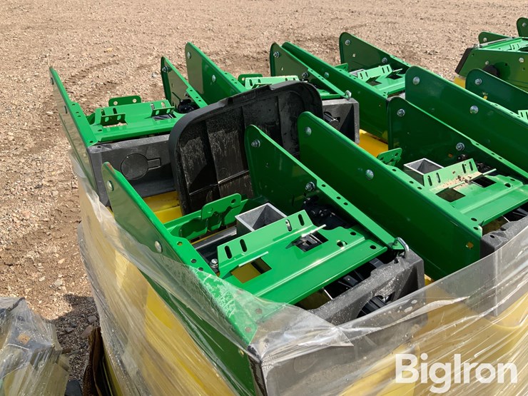 john-deere-planter-boxes-image-19
