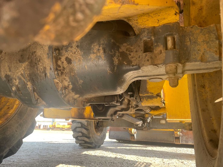 #13315-•-2003-lb110-backhoe-loader-image-33