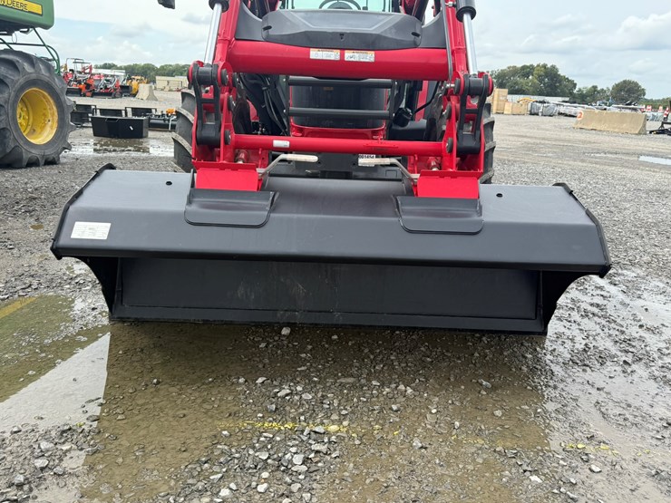 2022-massey-ferguson-4710-image-15