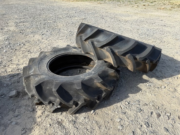 #9674-•-lot-of-(2)-16.9/28-tires-inv#:-9674-image-3