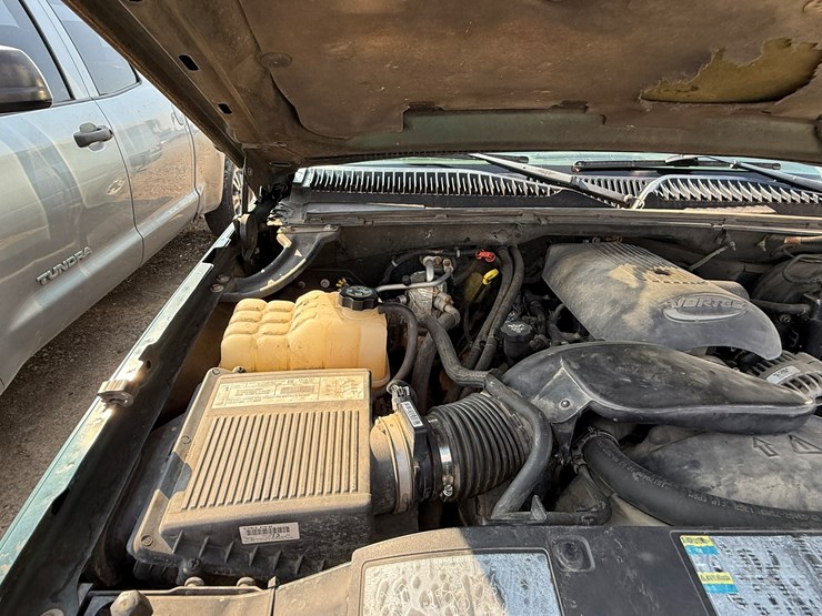 2003-chevrolet-silverado-image-35