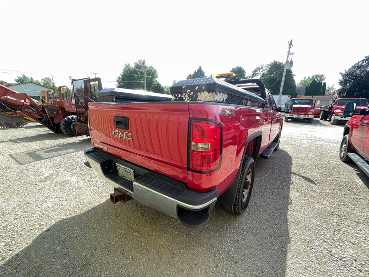 2015-gmc-sierra-2500hd-image-5