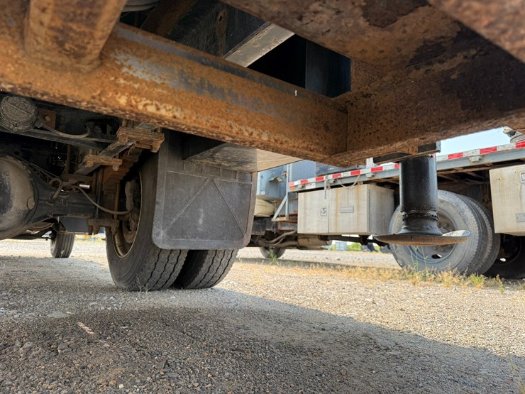 2012-ford-f750-image-8