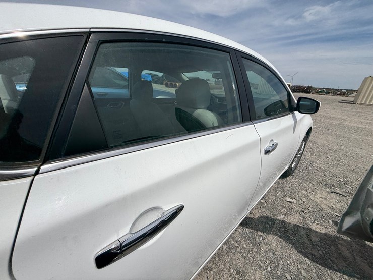 #3760-•-inop-2016-nissan-sentra-sedan-3n1ab7ap6gy243642-inv#:-3760-image-13