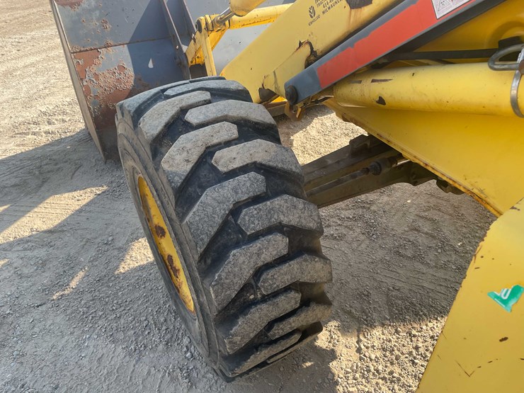 #13315-•-2003-lb110-backhoe-loader-image-10