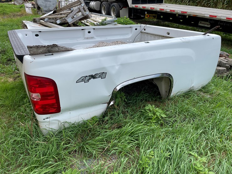 #7127-•-8'-chevy-truck-box-image-6