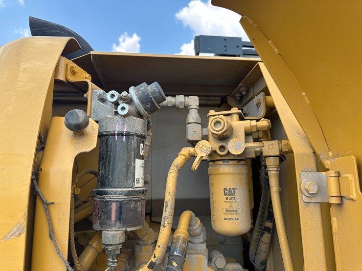 caterpillar-311fl-image-45