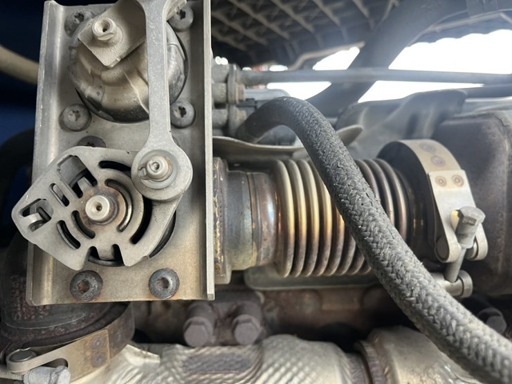 2020-kenworth-t680-image-49