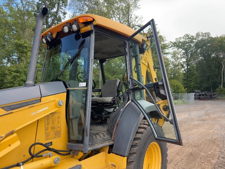 2006-deere-310g-image-24