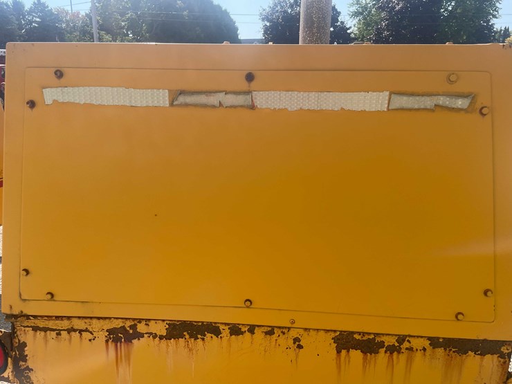 #13348-•-1992-atlas-corporation-tow-behind-compressor-image-35