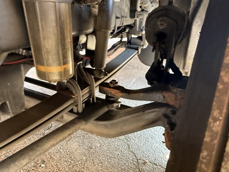 2020-peterbilt-579-image-51