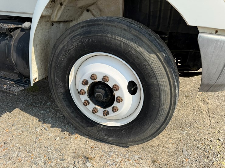 2006-international-durastar-4400-image-55