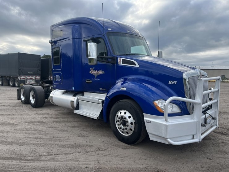 2020-kenworth-t680-image-7