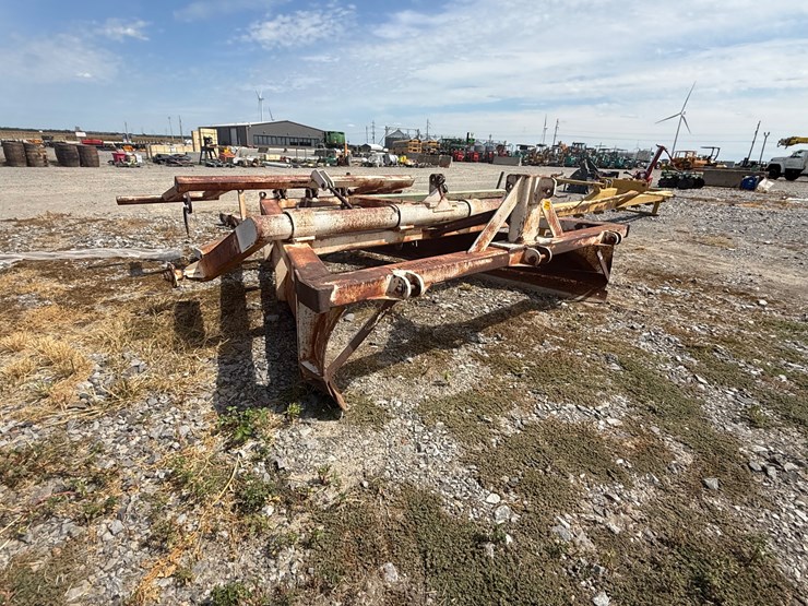 #23909-•-allen-manufacturing-levee-squeeze-image-3