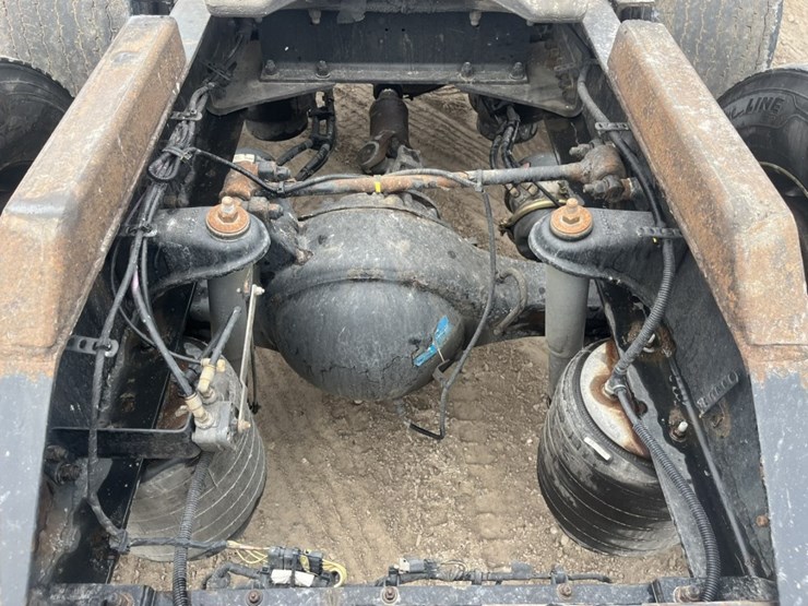 2020-kenworth-t680-image-84