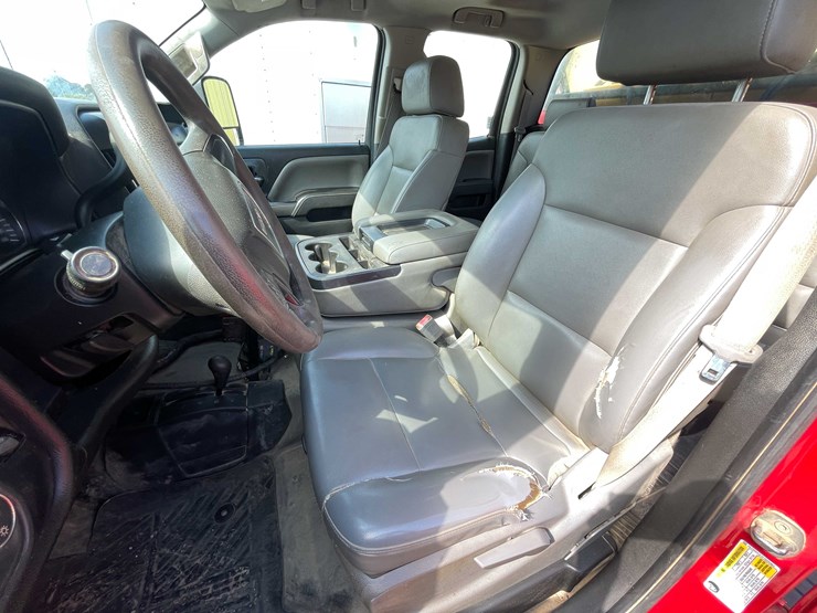 2015-gmc-sierra-2500hd-image-52