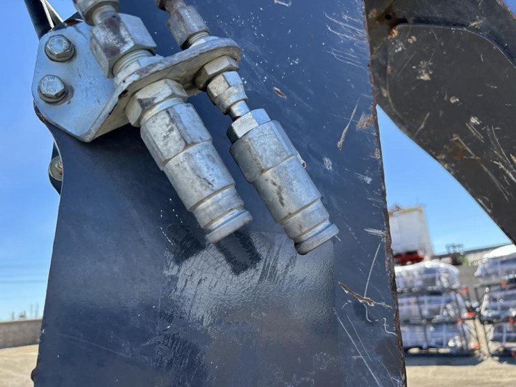 2019-deere-310l-ep-image-20